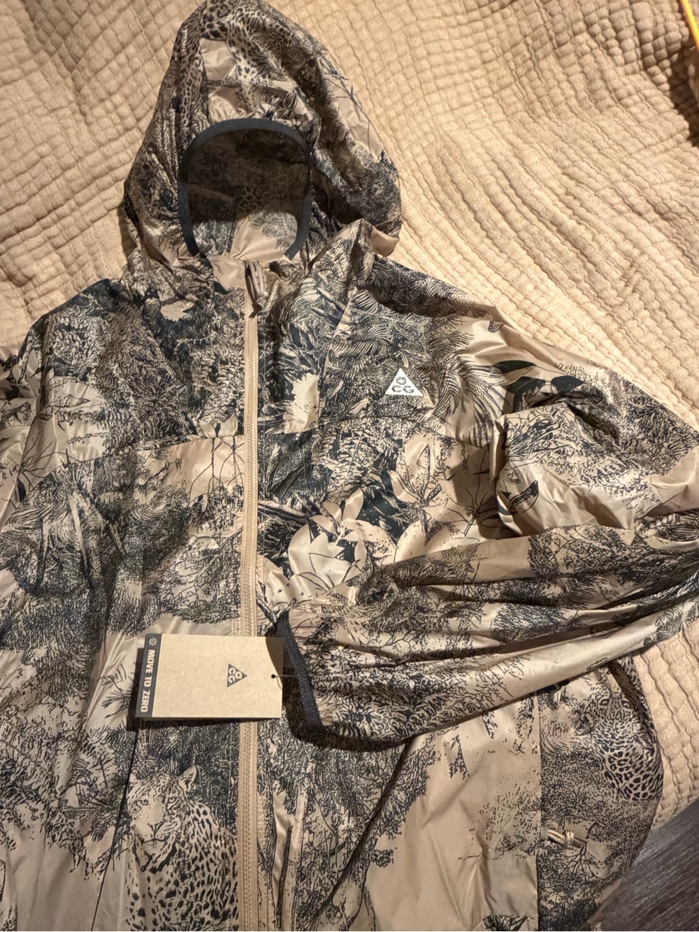 Nike ACG Hooded Jacket in Desert Tan and Black Nature Print